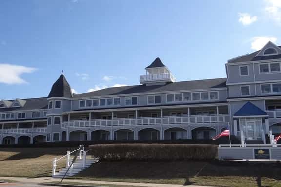Ocean House | Serenity Found — York - Image 1