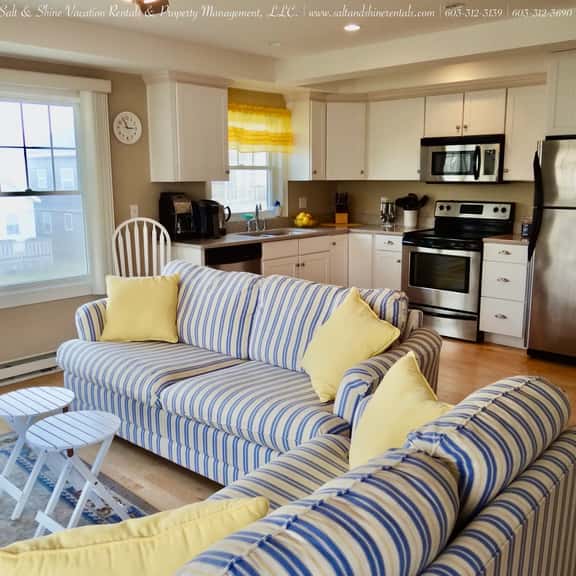 Oceanside | Nonnie's Beach House  — York - Image 1