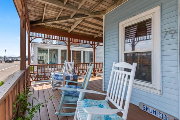 Brumis Cottage — York - Image 2